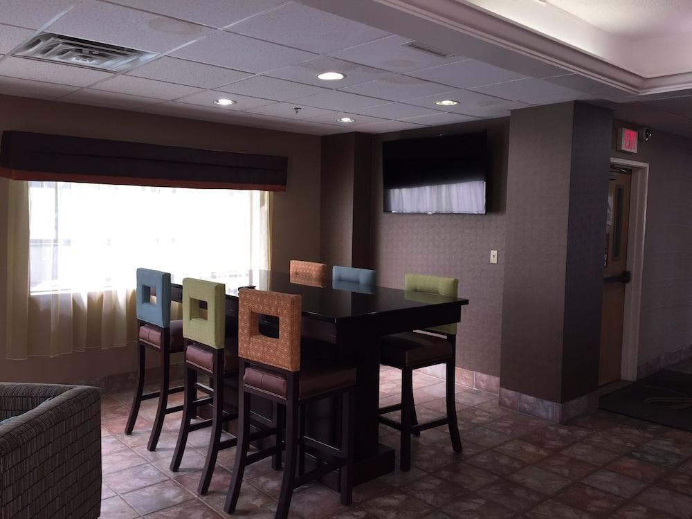 Spark By Hilton Wytheville East Main Street Exteriör bild