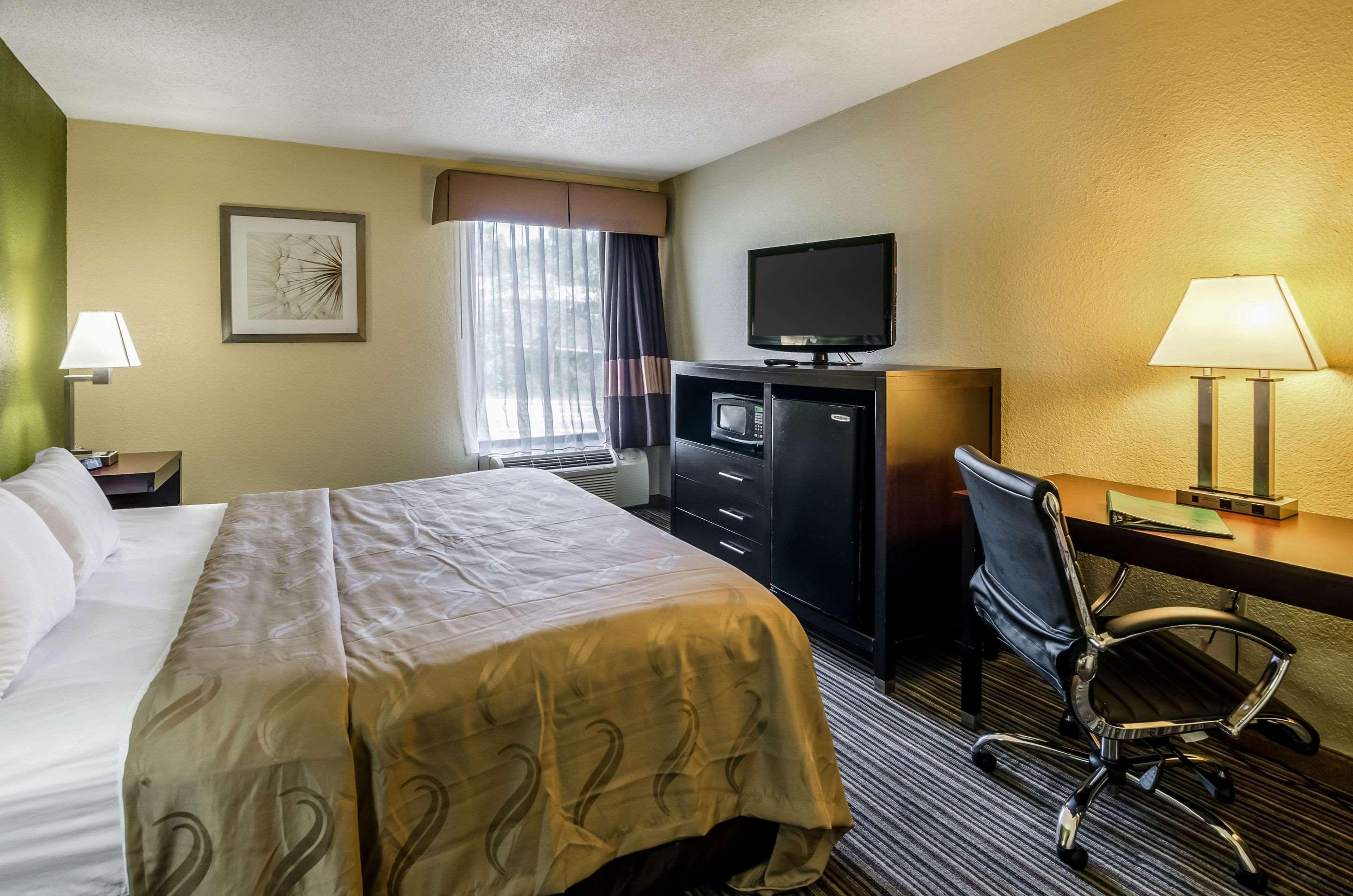 Spark By Hilton Wytheville East Main Street Exteriör bild