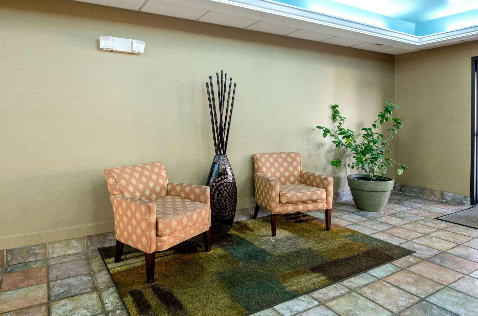 Spark By Hilton Wytheville East Main Street Exteriör bild