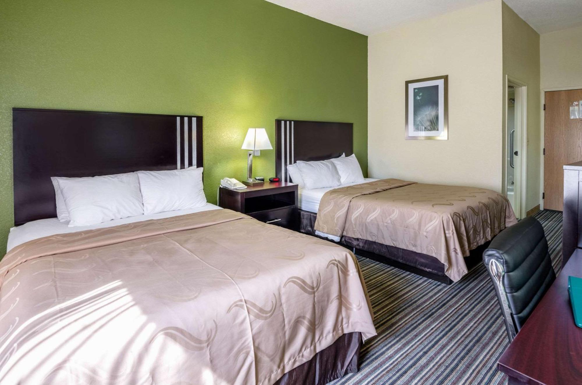 Spark By Hilton Wytheville East Main Street Exteriör bild