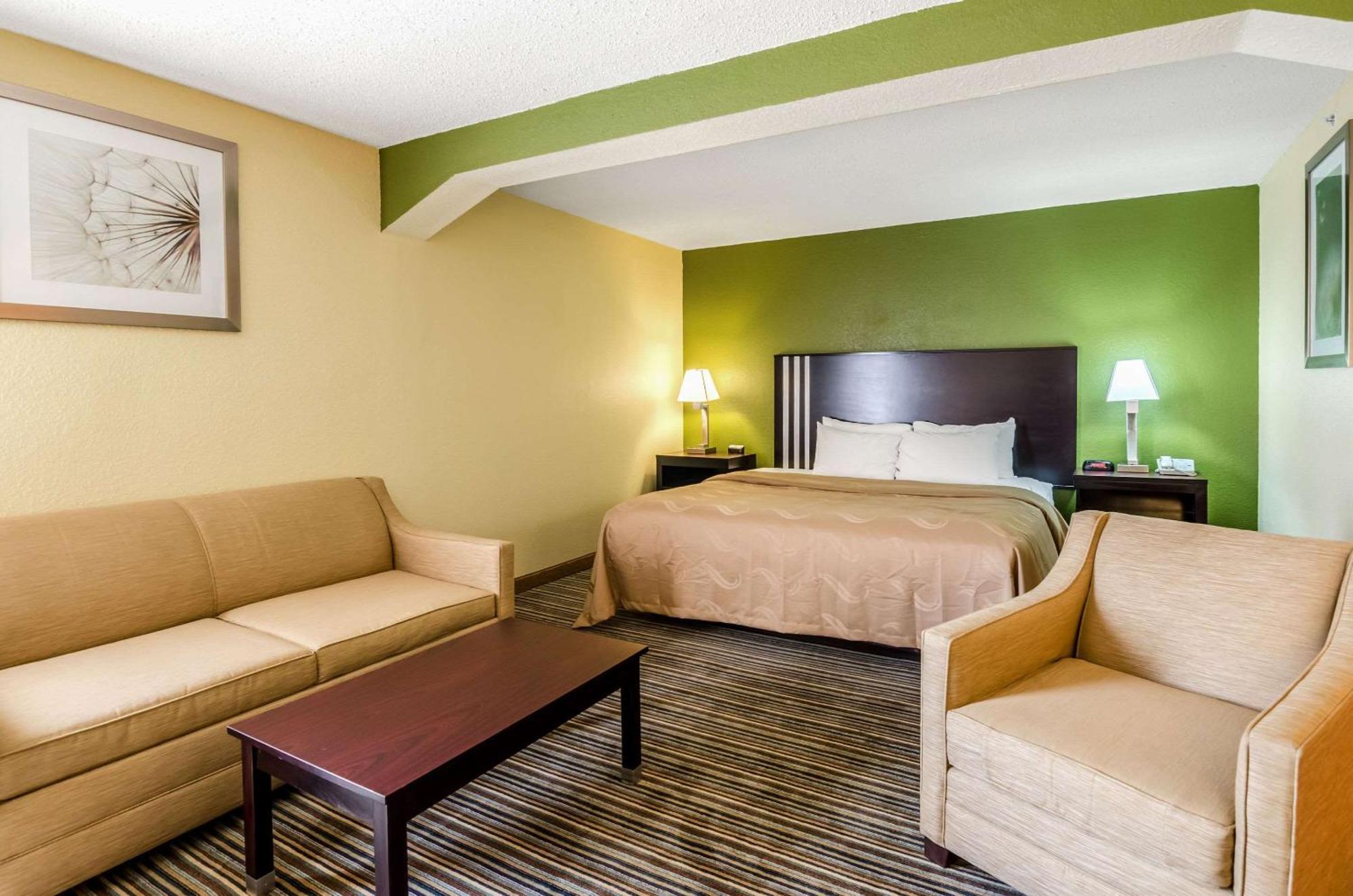 Spark By Hilton Wytheville East Main Street Exteriör bild