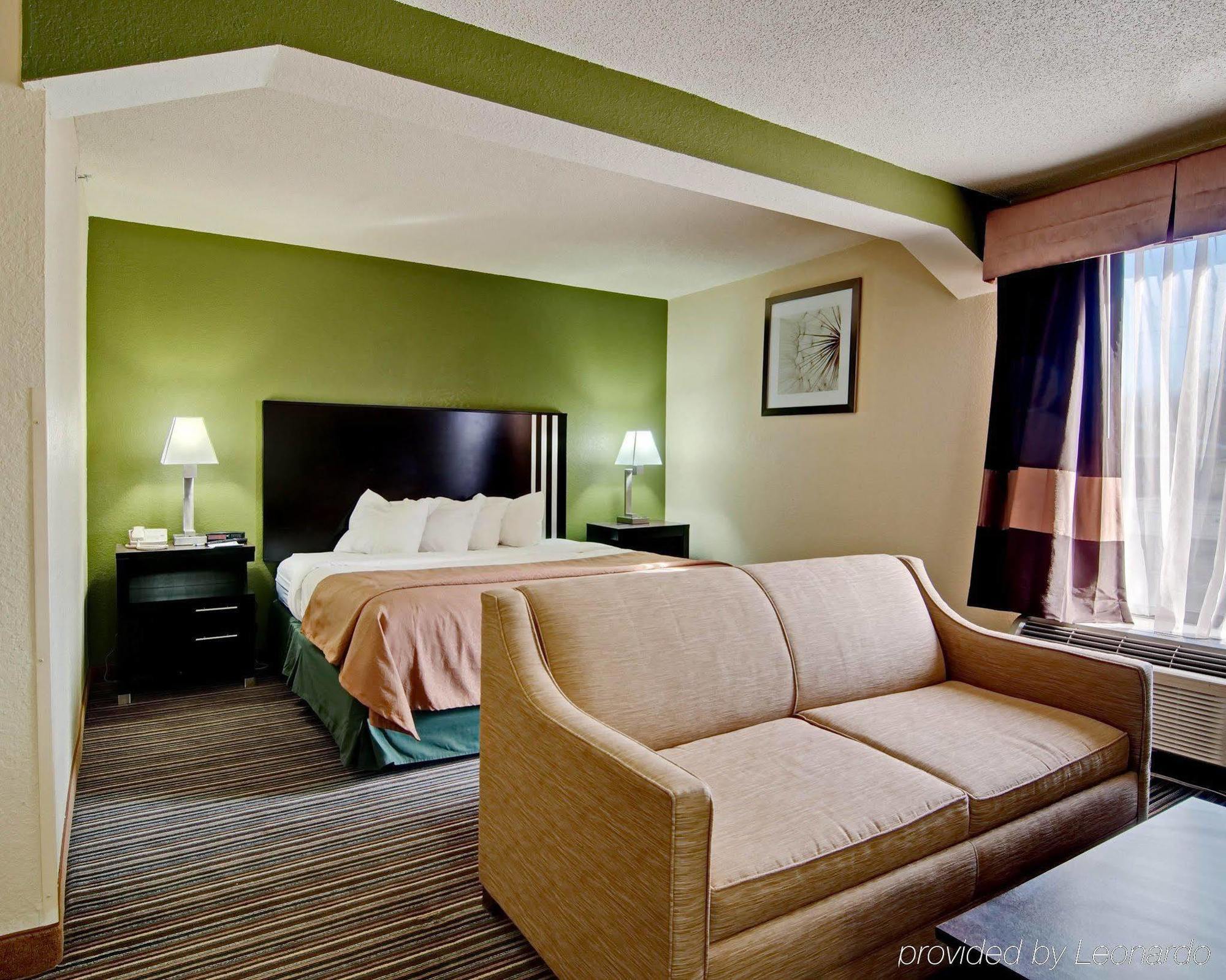 Spark By Hilton Wytheville East Main Street Exteriör bild