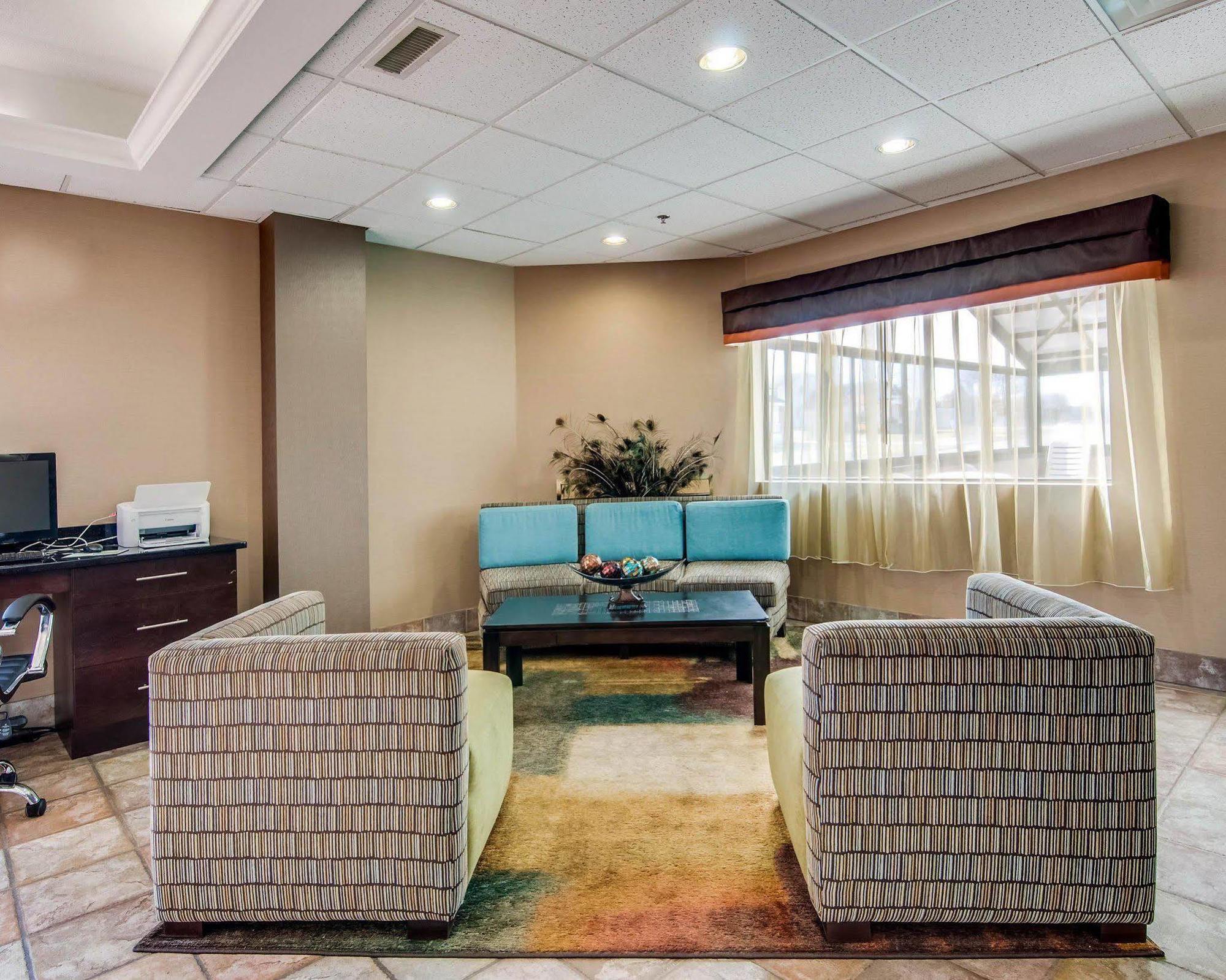 Spark By Hilton Wytheville East Main Street Exteriör bild
